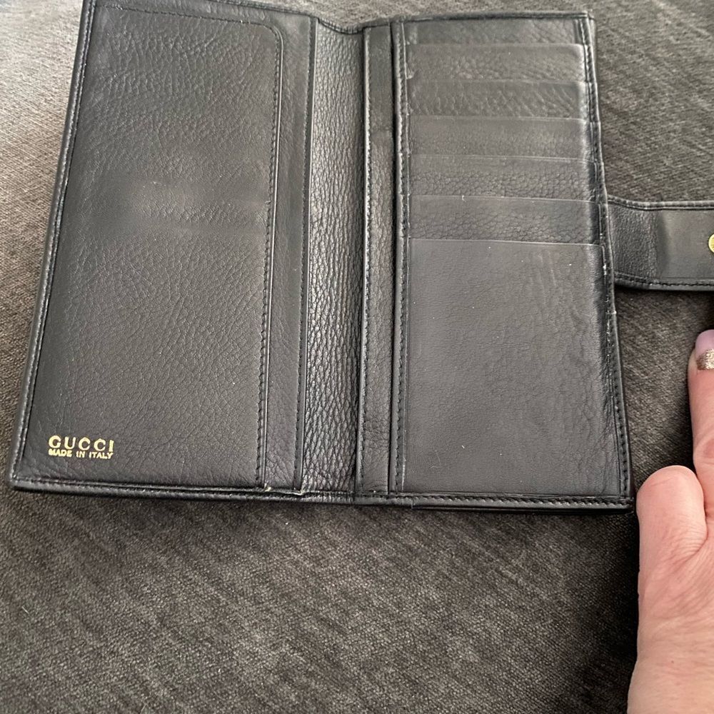 Authentic RARE GUCCI HORSESHOE black and gold amazing leather wallet! New - Picture 3 of 7